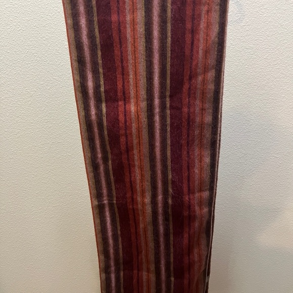 Shupaca burgundy red rainbow stripe alpaca blend fringe scarf - Picture 5 of 5